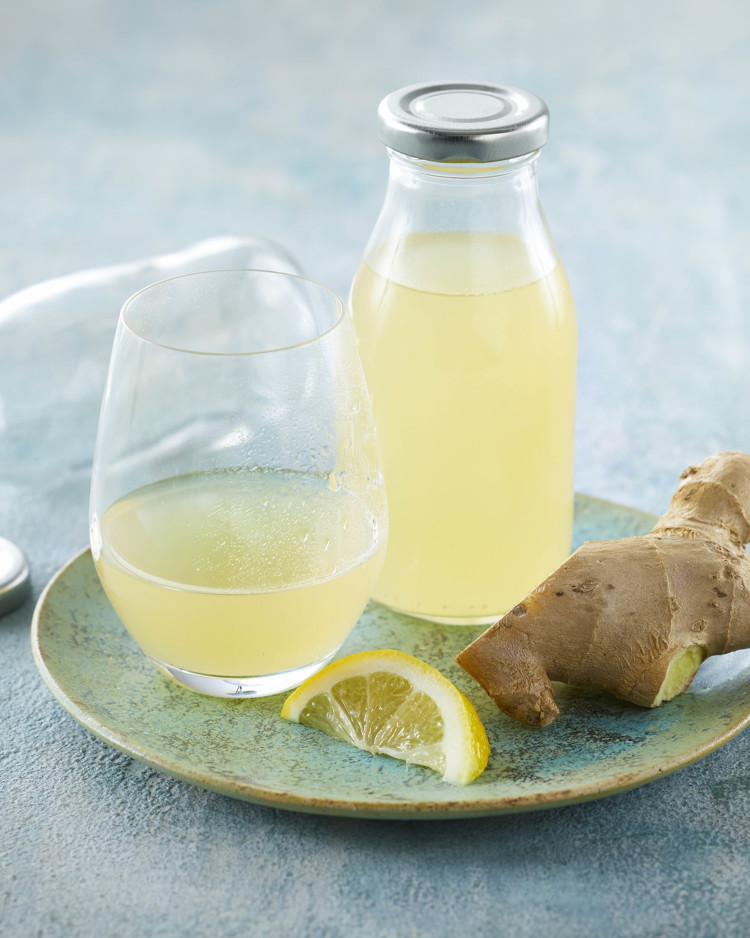 Ingefærshot - Hjemmelavet opskrift med æble og citron | Arla