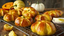 Pumpkin buns