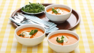Gazpacho med svalkande topping