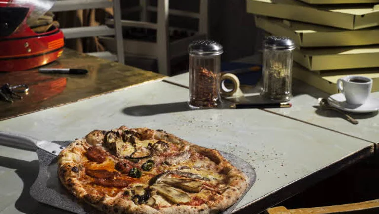 Pizza quatre saisons traditionnelle