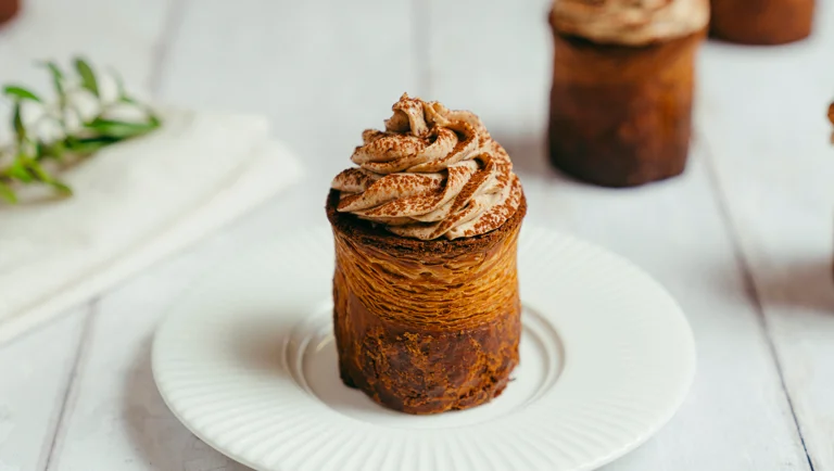 Jouluinen luumucruffin