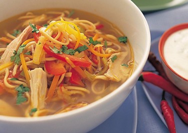 Kana-nuudelikeitto