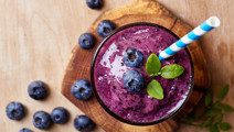 Blueberry Smoothie with Cardamom