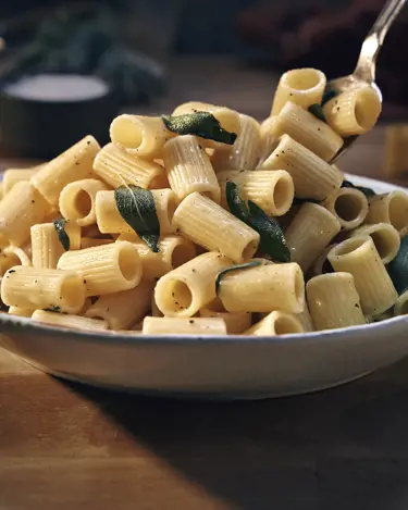 Pasta con mantequilla de salvia