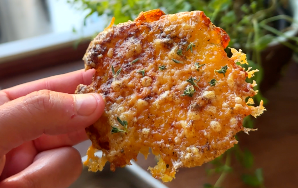 Smashed kartofler med smør & Castello® Aged Havarti