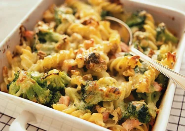 Pastagratäng med kassler