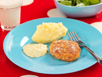 Fiskburgare med potatismos och remouladsås