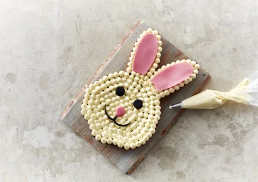 Easter bunny cake