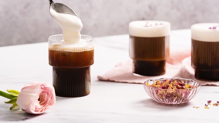 Elegantti Ruusu-cold-foam