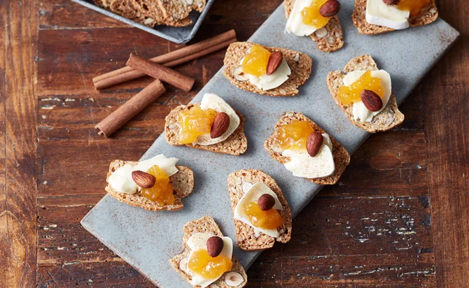 Extra cremiger White mit in Butter gerösteten Zimtmandeln