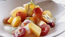 Wokad frukt med limesås