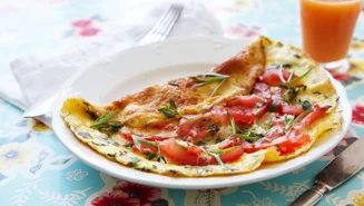 Örtomelett med tomat