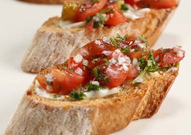 Yrtti-valkosipulicrostinit