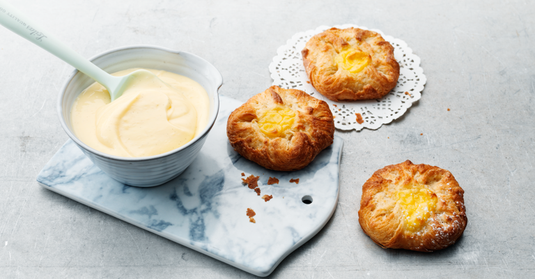 كريمة انجليزية