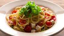 Välimerellinen tomaattipasta