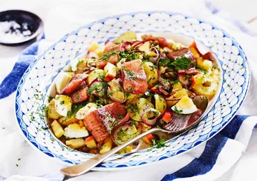 Ljummen sallad med matjessill