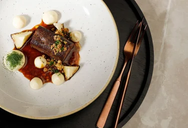 Silkkisen pehmeä ja pähkinäisen makea – selleripyree hurmaa yksinkertaisuudellaan.