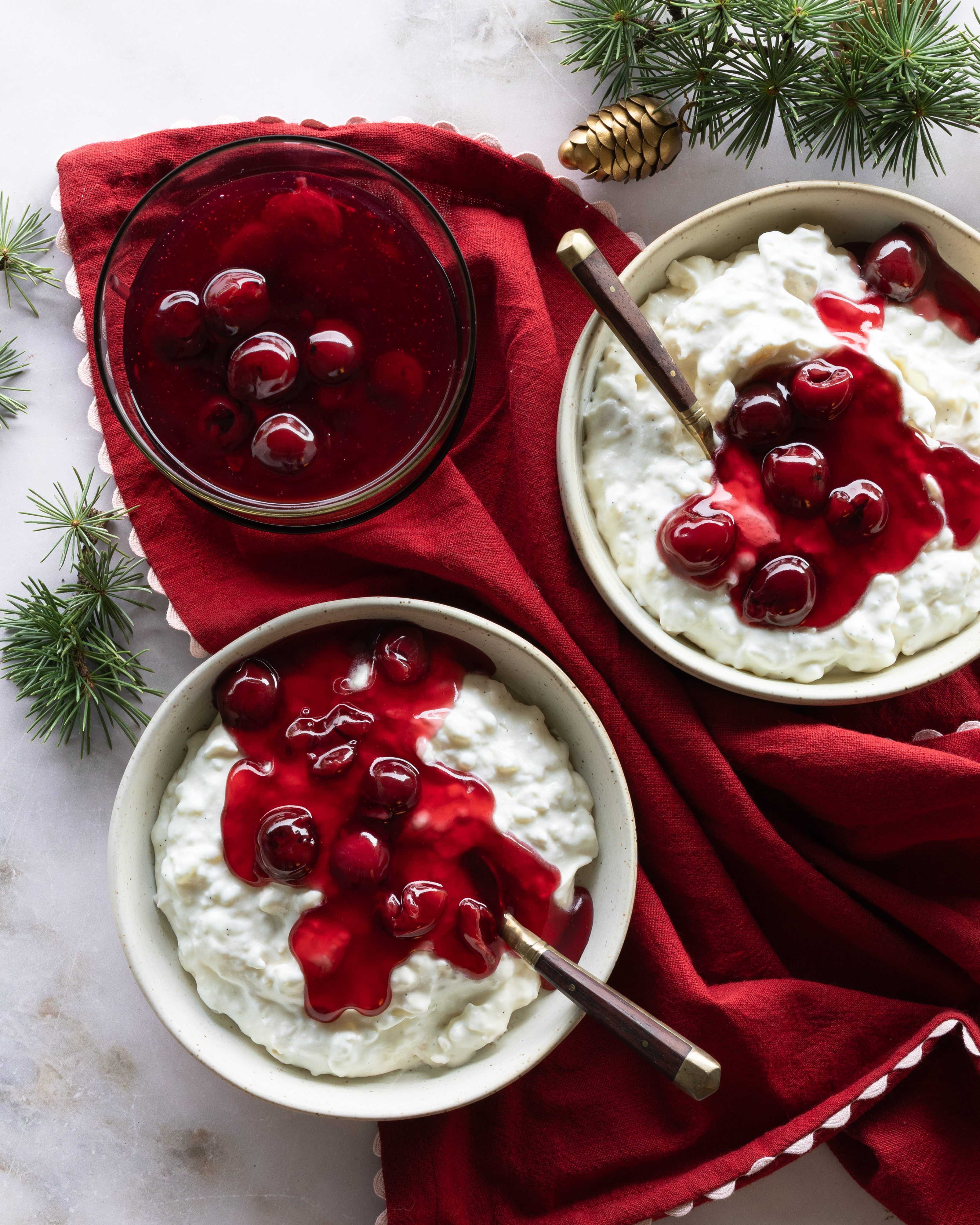 Risalamande med kirseb&#xE6;rsauce