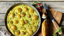 Kartoffelomelet med røget makrel