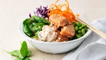 Laxbowl med kimchiyoghurt