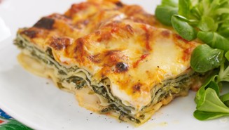 Pinaattilasagne