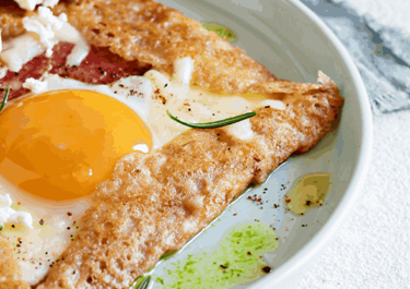 Galette con jamón, huevo y Arla Gouda