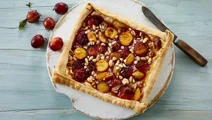 Plum tart