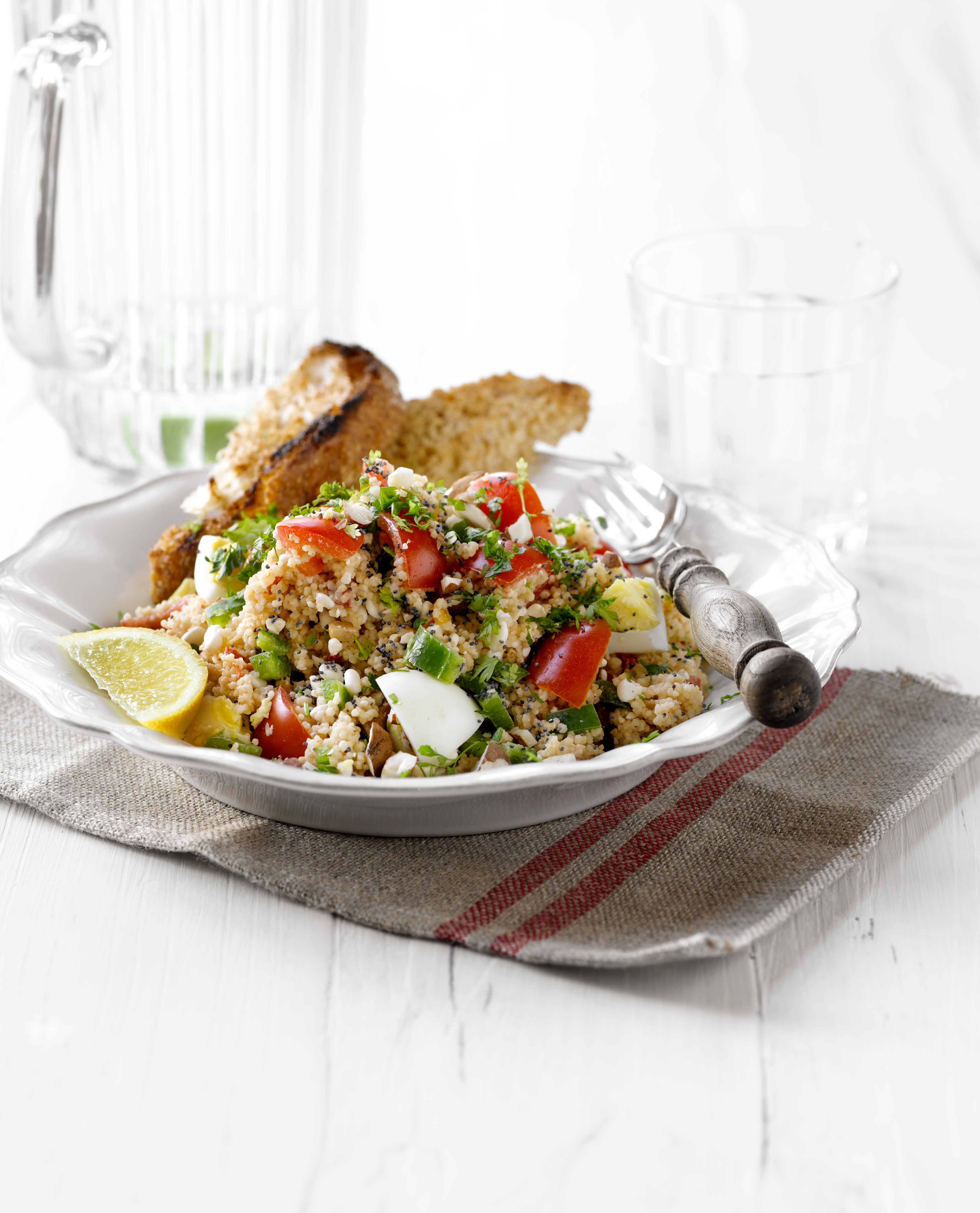 Couscous-Salat mit Hüttenkäse