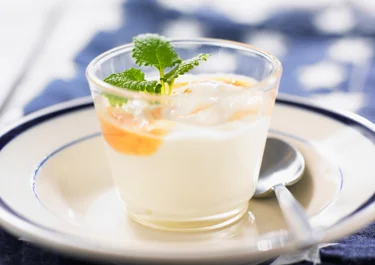 Yoghurt med tomatcurd