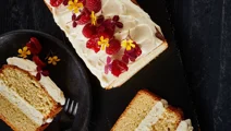 Tarta de coco con queso crema de piña
