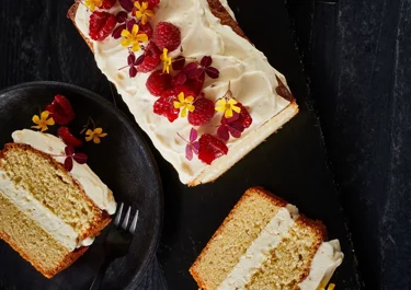 Tarta de coco con queso crema de piña
