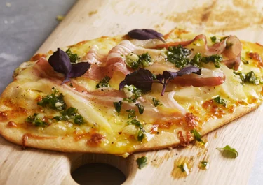 Pizzetta bianca med örter och pancetta