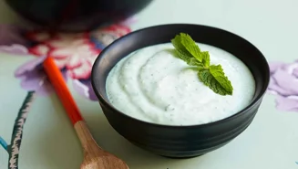 Asiatisk yoghurtsås