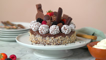 Chokladbollstårta