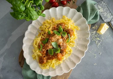 Meatballs with meat and pea mince