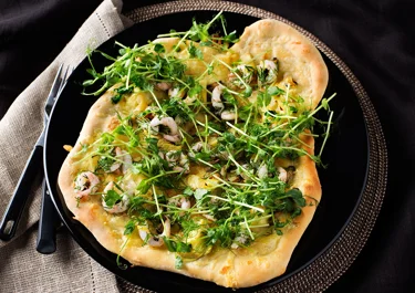 Skaldjurspizza med cheddar
