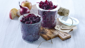 Braised red cabbage