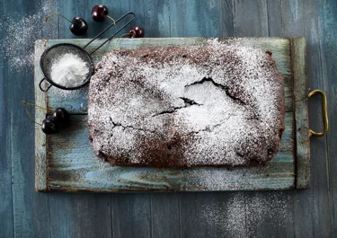 Chocolate cherry cake