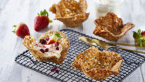 Nøddekurve med creme