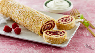 Roulade - opskrift med rabarber | Arla