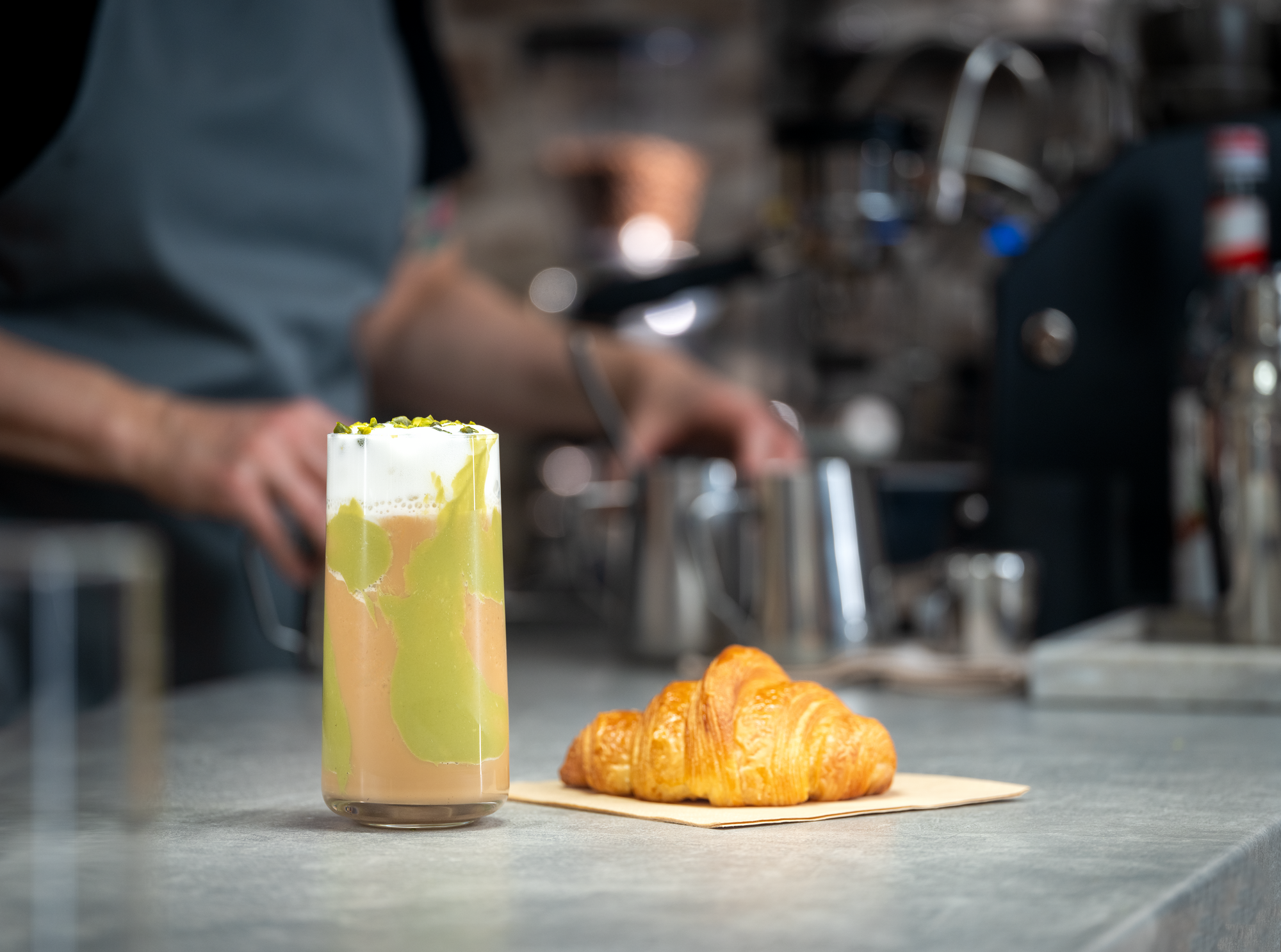 Pistachio-oat frappé