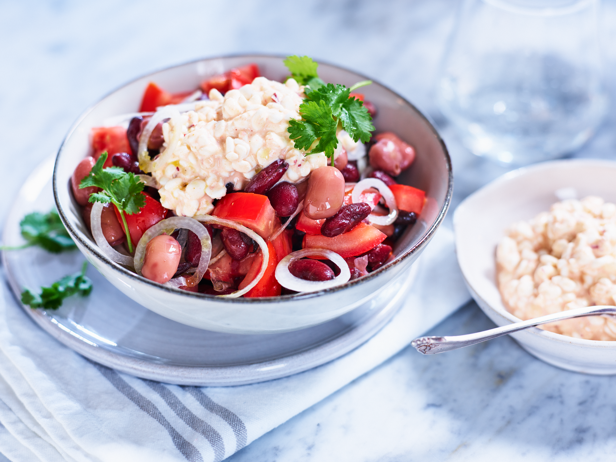 Bohnensalat mit Hüttenkäse – Rezept | Arla - Rezept