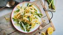 Pasta met groene asperges