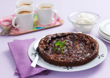 Kladdkaka med päron och mintchoklad