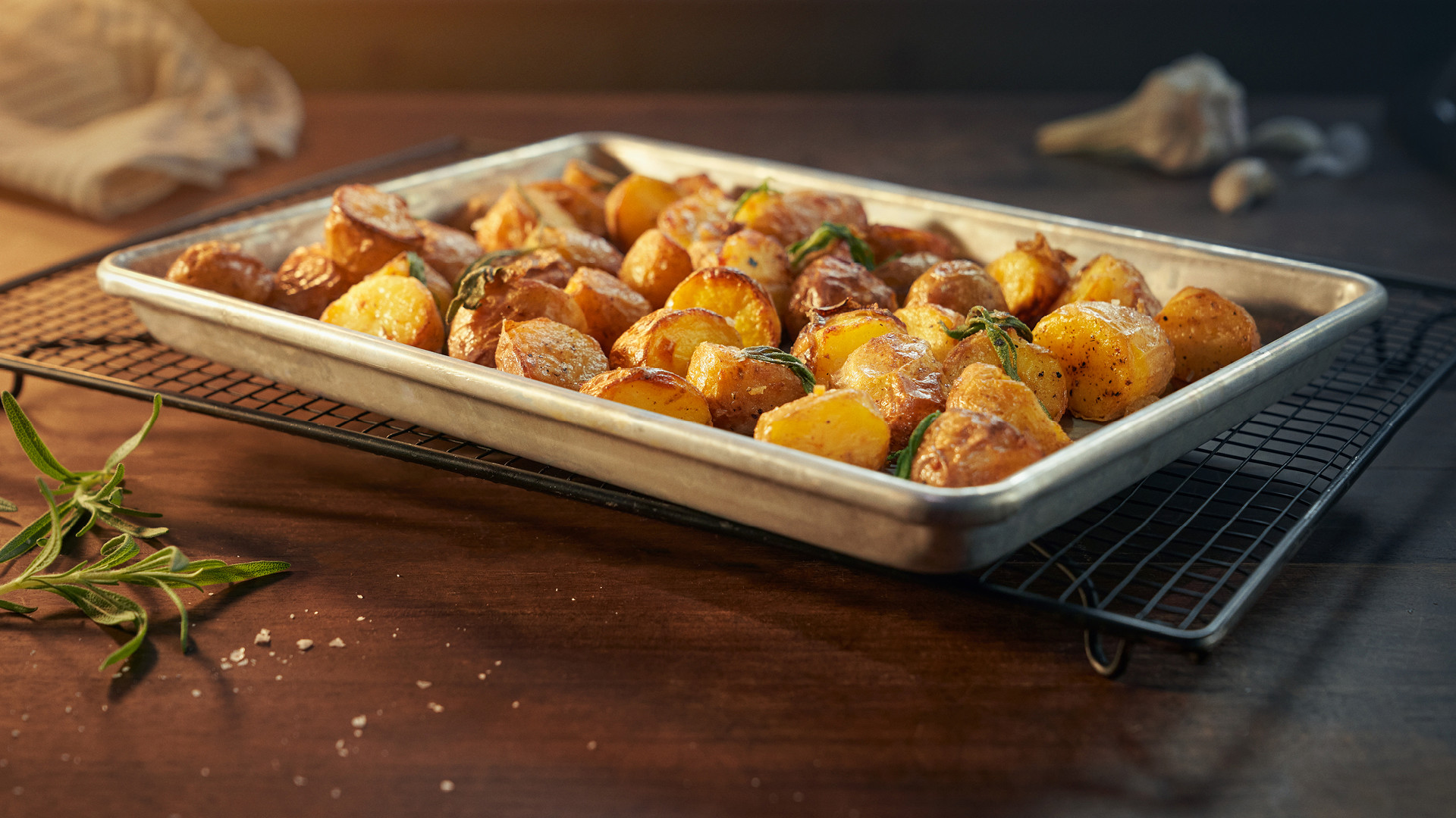 CRISPY NEW POTATOES WITH ROSEMARY & GARLIC