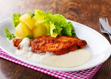 Skinkschnitzel med ostsås