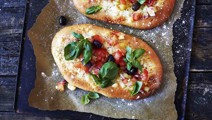 Valkoinen pizza