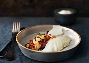 Rimmad torsk med kikärter och mandel