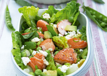 Grøn salat med laks