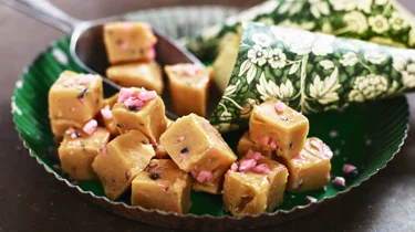 Lakritsfudge med hallon